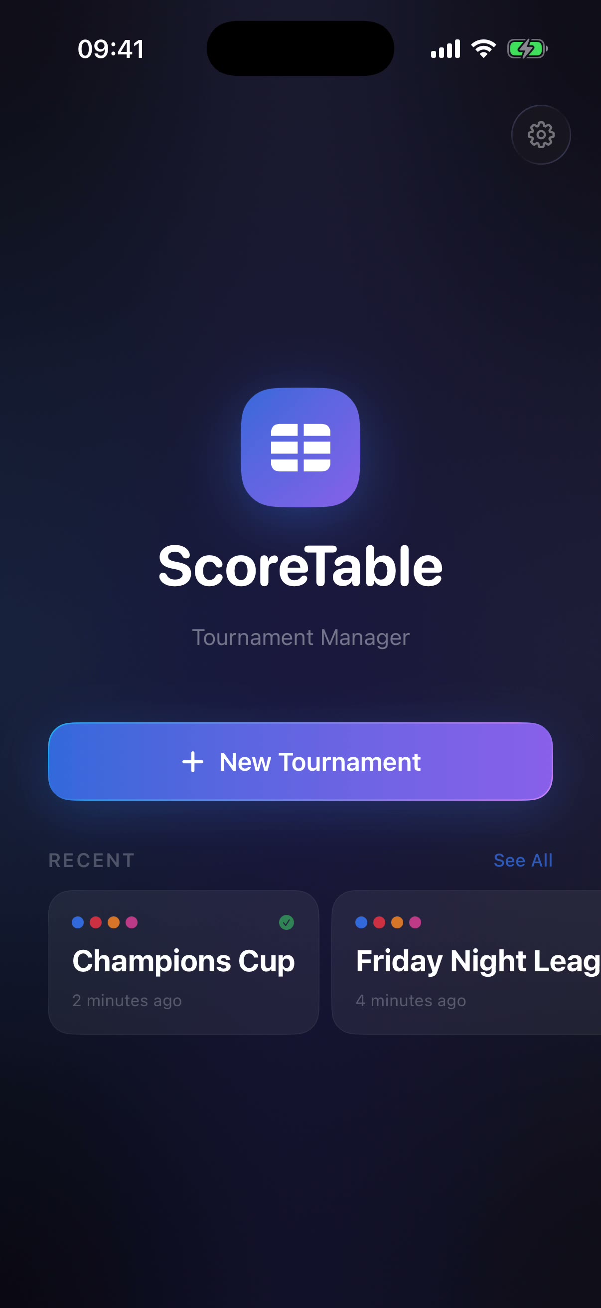 Home screen with New Tournament button and recent tournaments